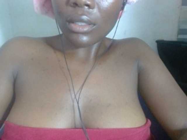 Beachxgirl live cam on BongaCams