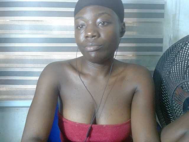 Beachxgirl live webcam show