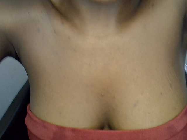 Beachxgirl live cam on BongaCams
