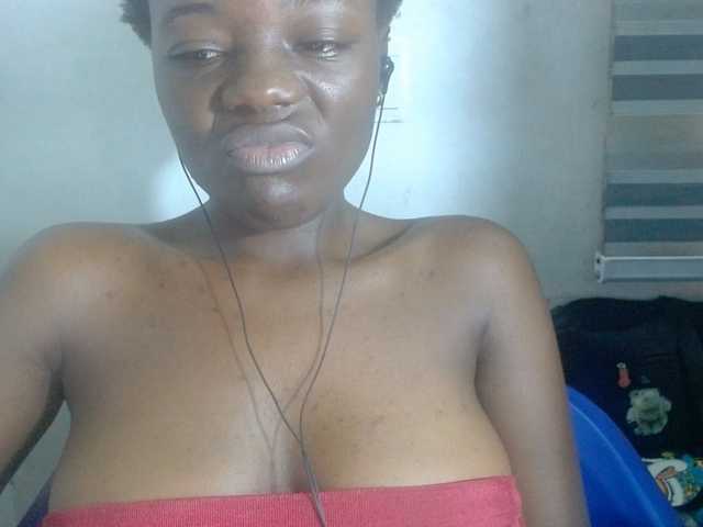 Beachxgirl live cam on BongaCams