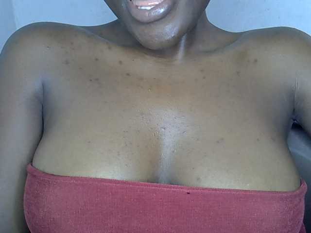Beachxgirl live cam on BongaCams