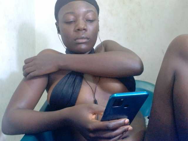 Beachxgirl live webcam show