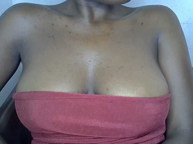 Beachxgirl live cam on BongaCams