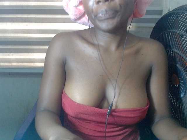 Beachxgirl live cam on BongaCams