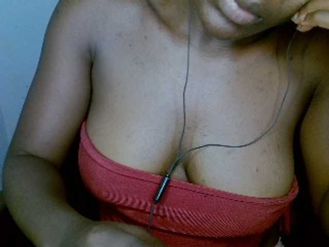 Beachxgirl live cam on BongaCams