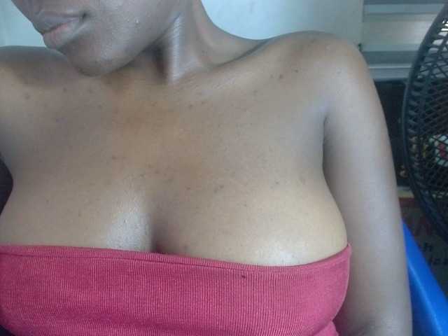 Beachxgirl live cam on BongaCams