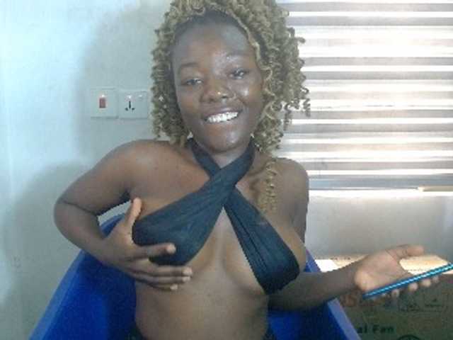Beachxgirl live cam on BongaCams