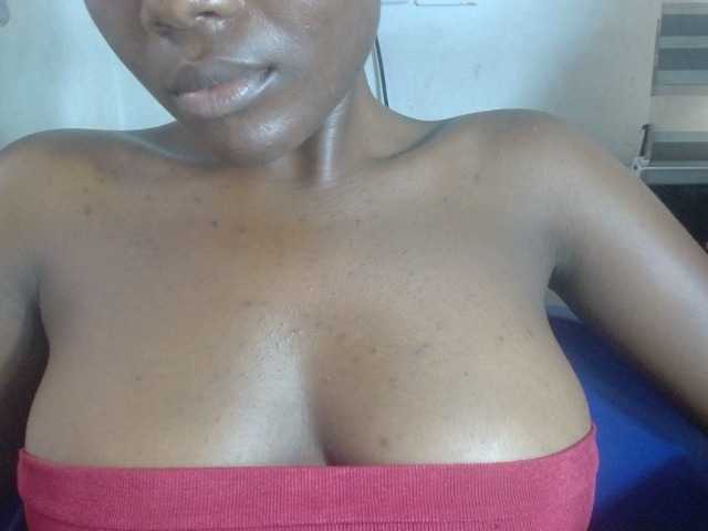 Beachxgirl live cam on BongaCams