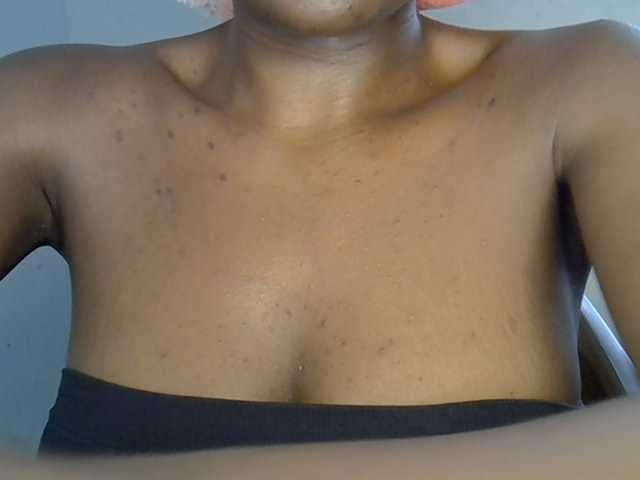 Beachxgirl live cam on BongaCams