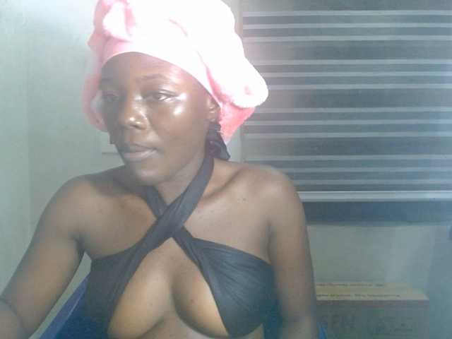 Beachxgirl live cam on BongaCams
