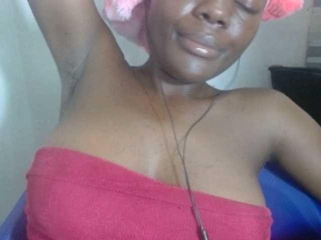 Beachxgirl live cam on BongaCams