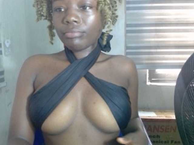 Beachxgirl live cam on BongaCams