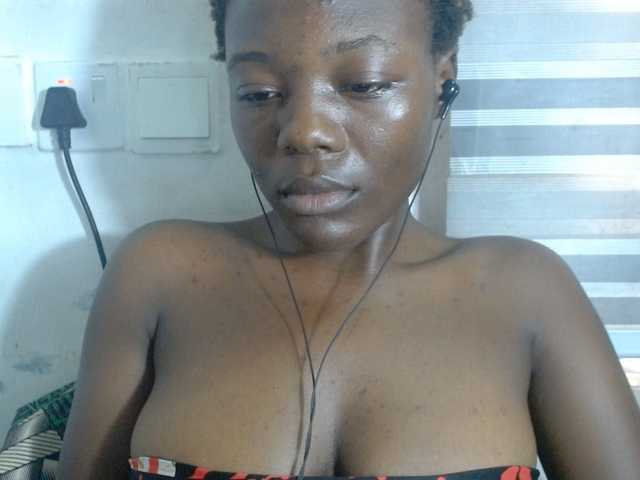 Beachxgirl live webcam show