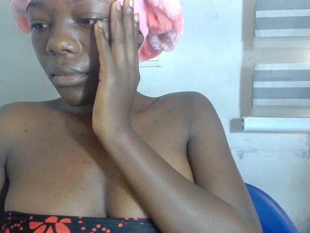 Beachxgirl live cam on BongaCams