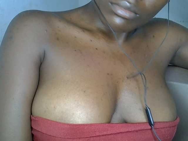 Beachxgirl live cam on BongaCams