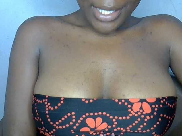 Beachxgirl live cam on BongaCams
