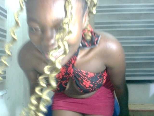 Beachxgirl live cam on BongaCams