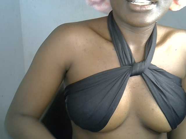 Beachxgirl live cam on BongaCams