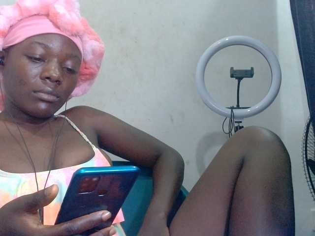 Beachxgirl live cam on BongaCams
