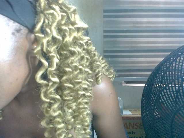 Beachxgirl live cam on BongaCams