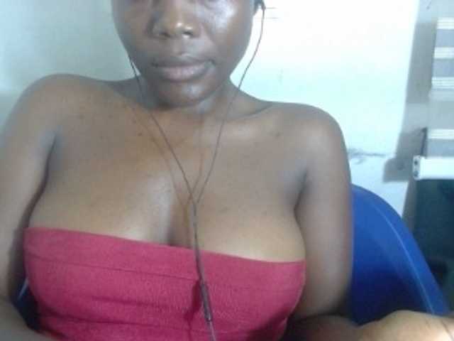 Beachxgirl live cam on BongaCams