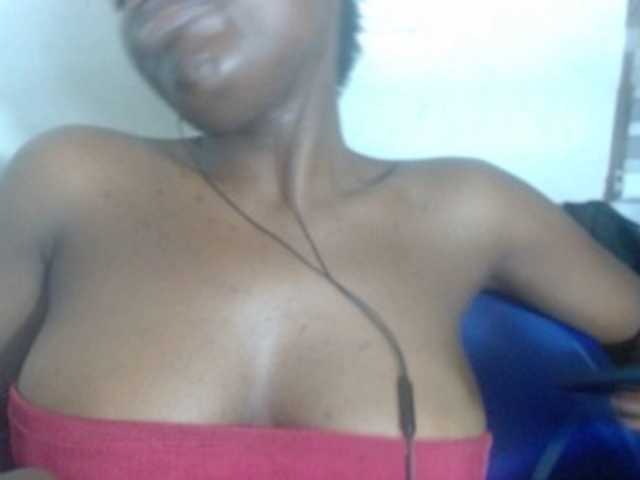 Beachxgirl live cam on BongaCams