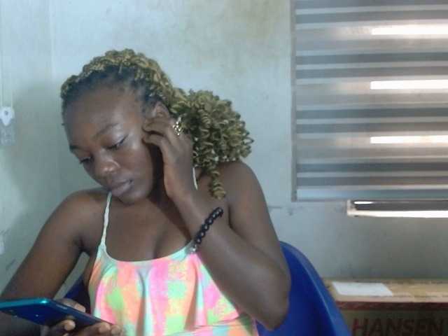 Beachxgirl live cam on BongaCams