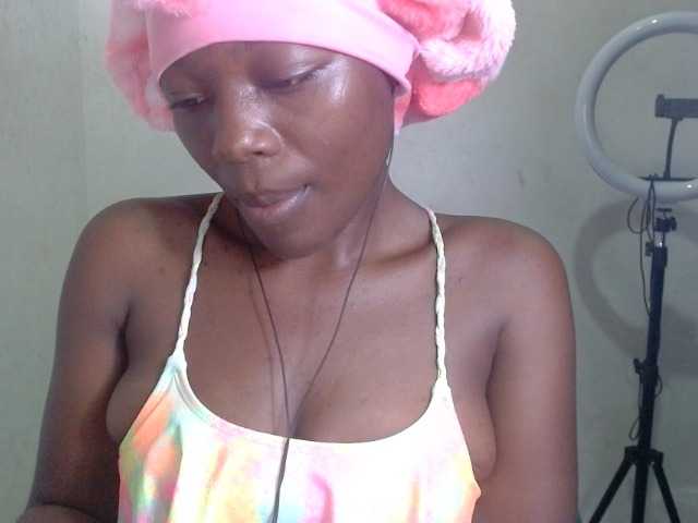Beachxgirl live cam on BongaCams