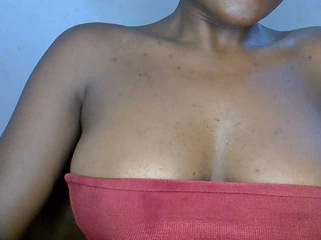Beachxgirl live cam on BongaCams