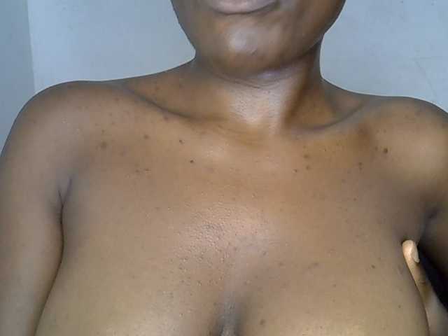 Beachxgirl live cam on BongaCams