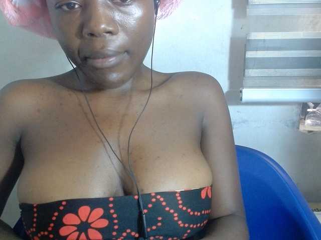 Beachxgirl live cam on BongaCams