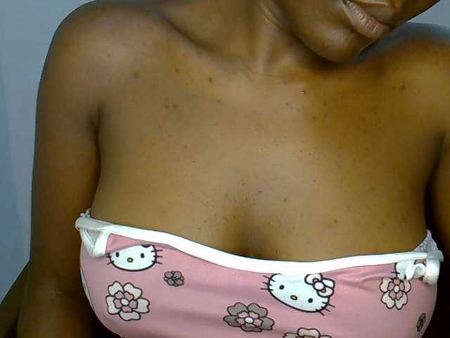 Beachxgirl live cam on BongaCams