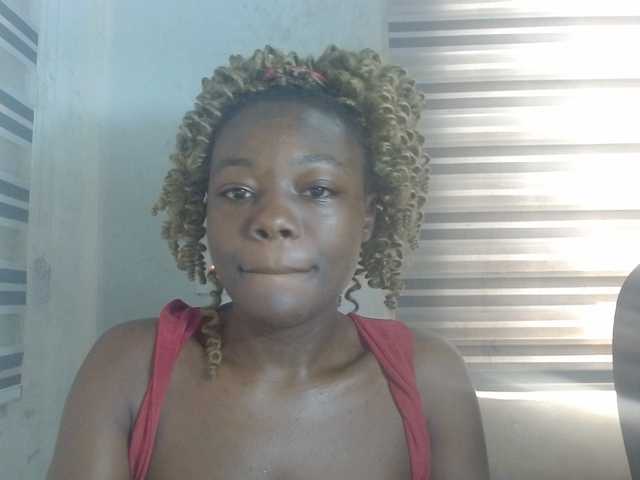 Beachxgirl live cam on BongaCams
