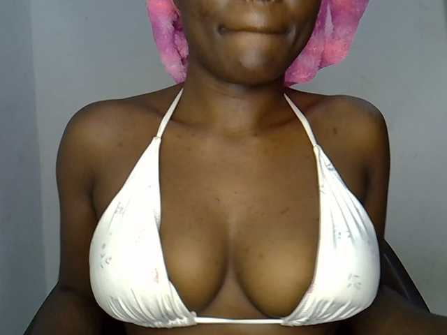 Beachxgirl live cam on BongaCams