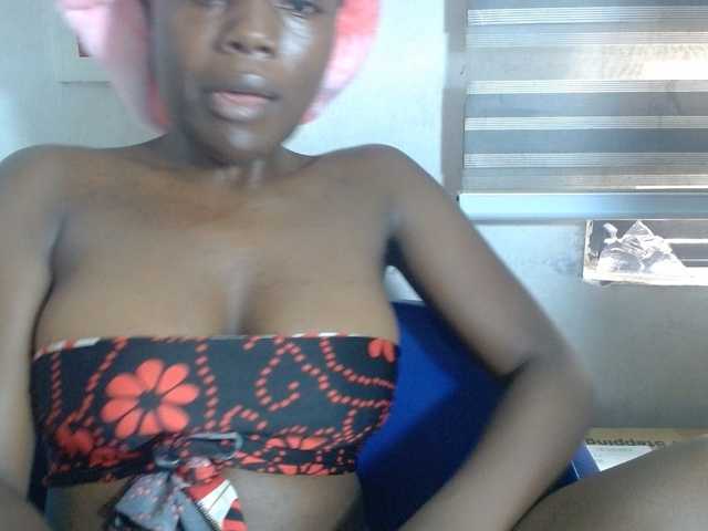 Beachxgirl live cam on BongaCams
