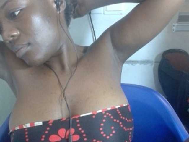 Beachxgirl live cam on BongaCams