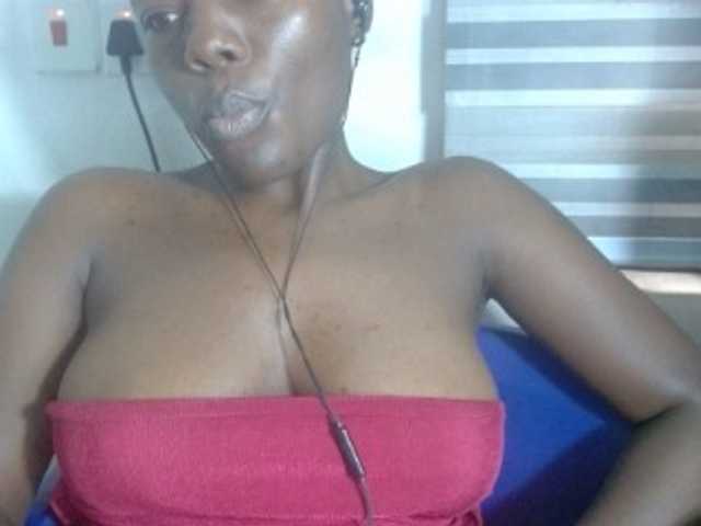 Beachxgirl live cam on BongaCams