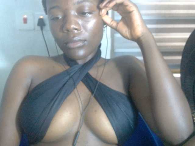 Beachxgirl live cam on BongaCams