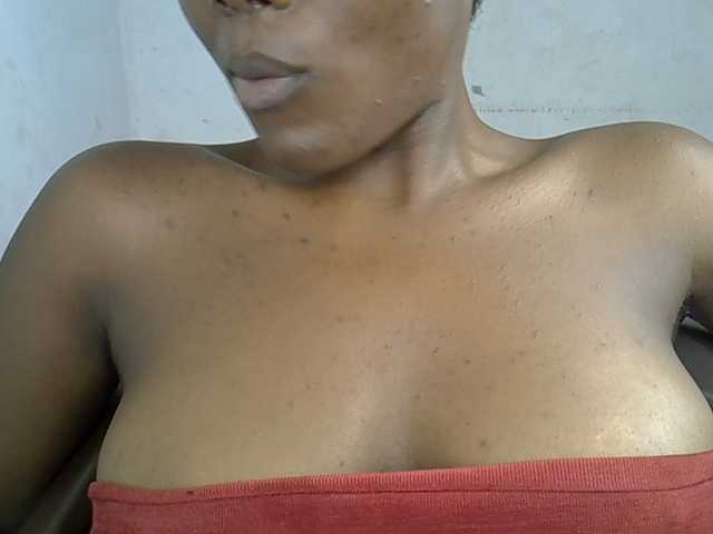 Beachxgirl live cam on BongaCams
