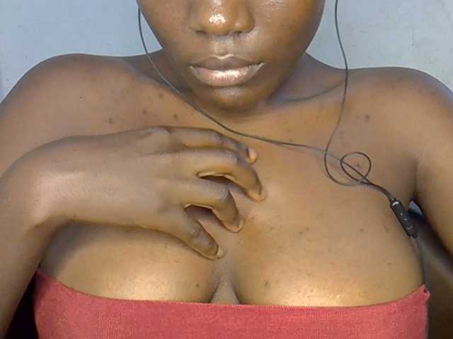 Beachxgirl live cam on BongaCams