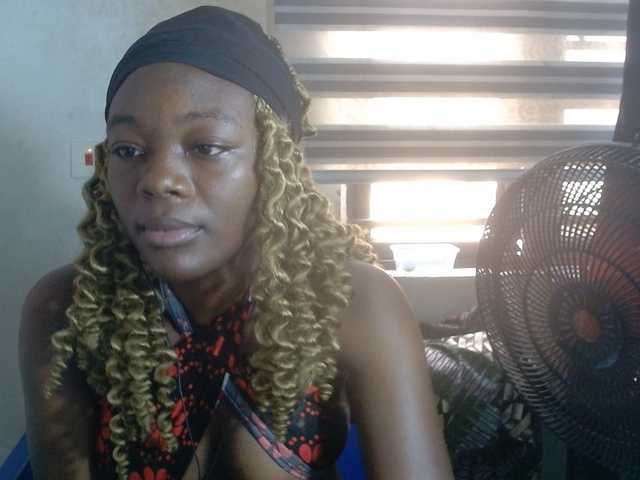 Beachxgirl live cam on BongaCams