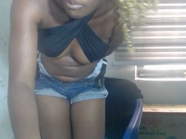 Beachxgirl live cam on BongaCams