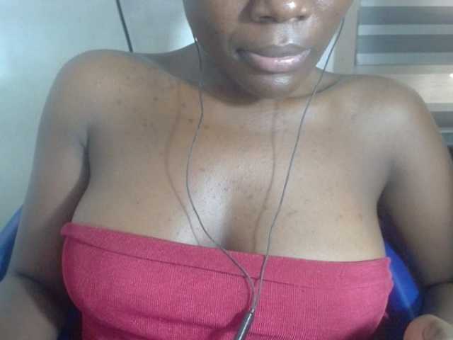 Beachxgirl live cam on BongaCams