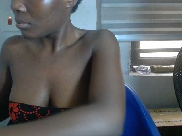 Beachxgirl live cam on BongaCams
