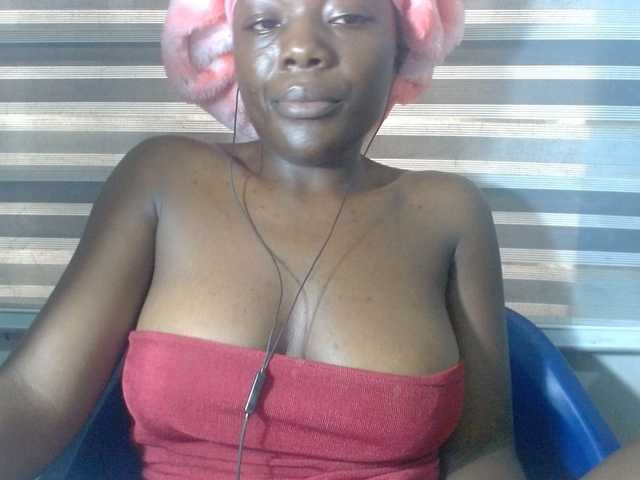 Beachxgirl live webcam show