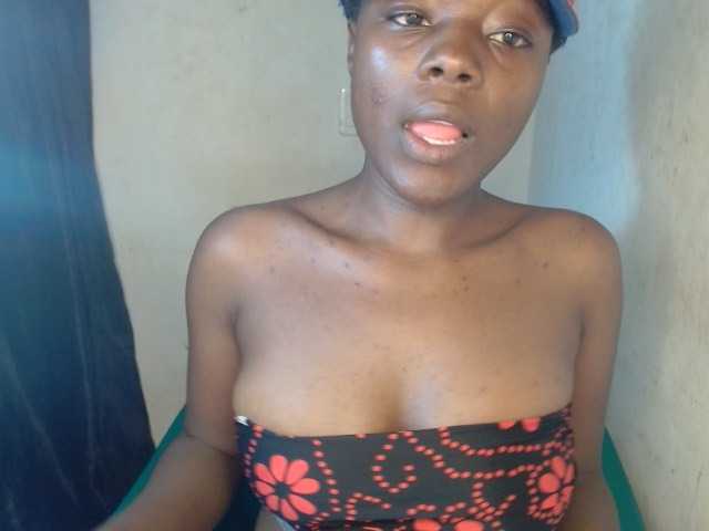 Beachxgirl live cam on BongaCams