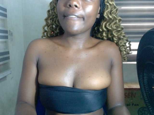 Beachxgirl live cam on BongaCams