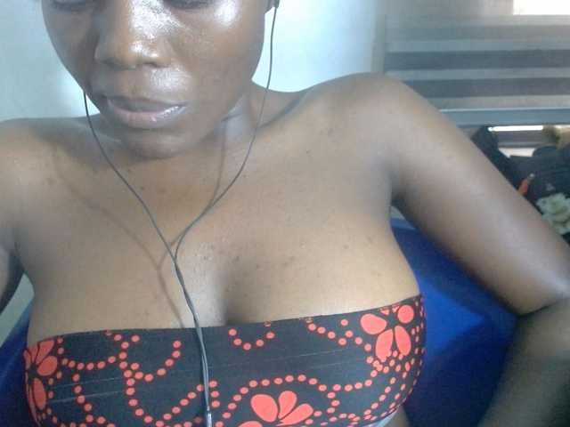 Beachxgirl live cam on BongaCams