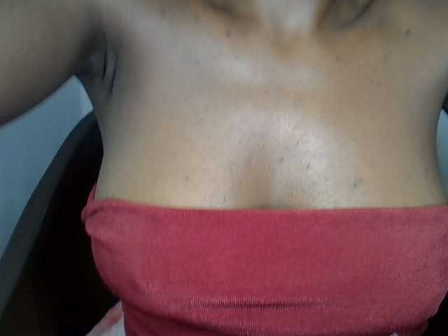 Beachxgirl live cam on BongaCams