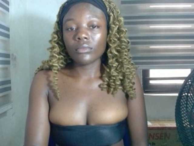 Beachxgirl live cam on BongaCams